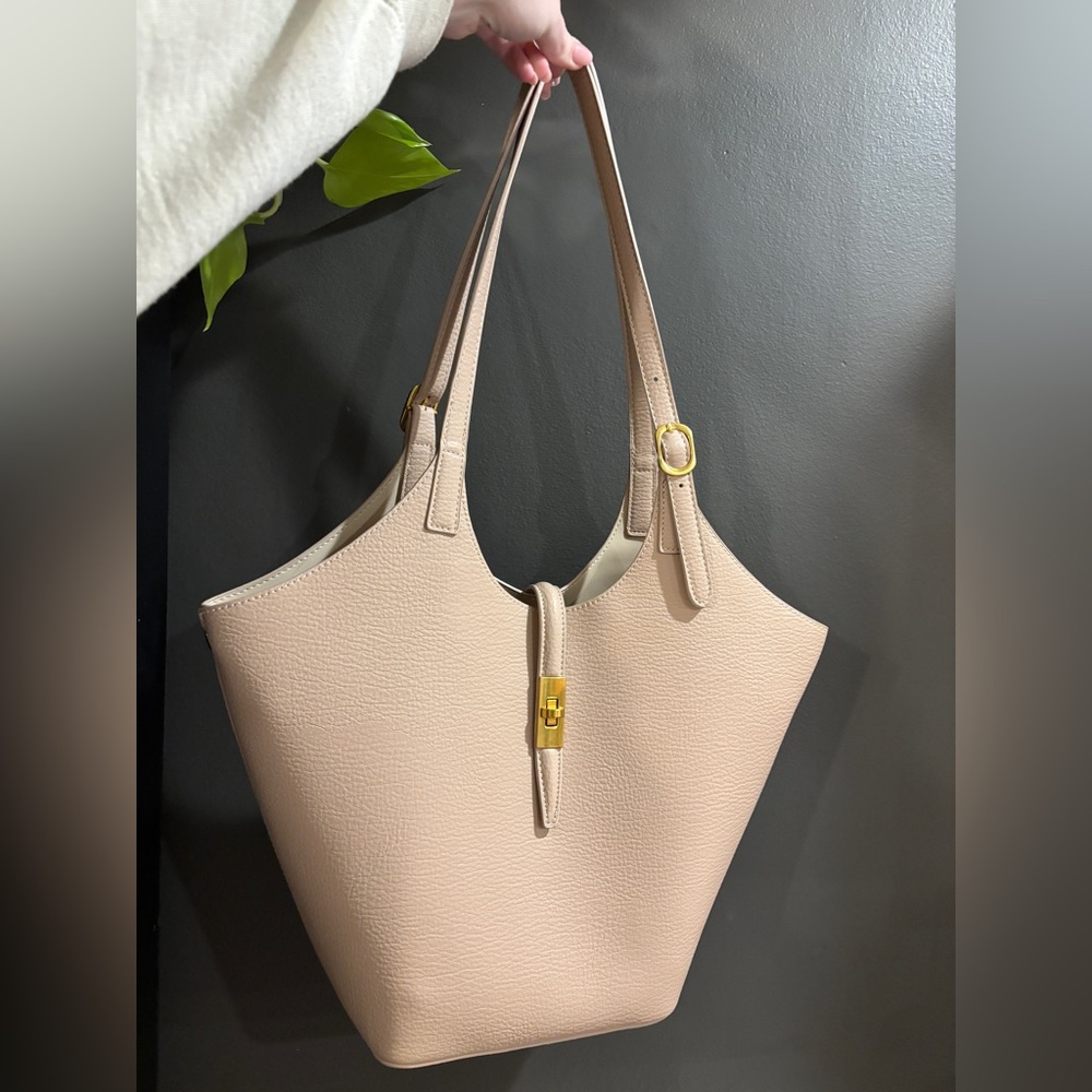 Miztique Isabelle 2 in 1 Scoop Neck Tote